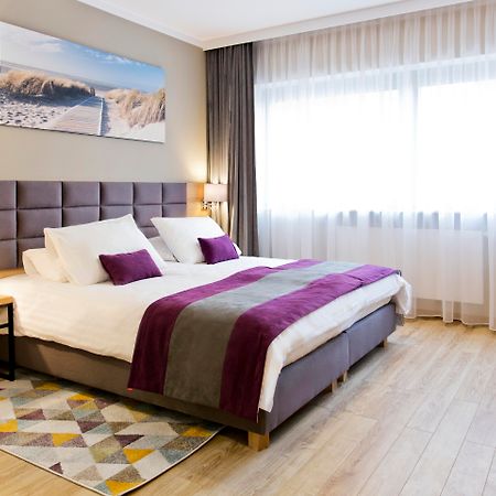 Hotel Conrad Comfort Краков Экстерьер фото