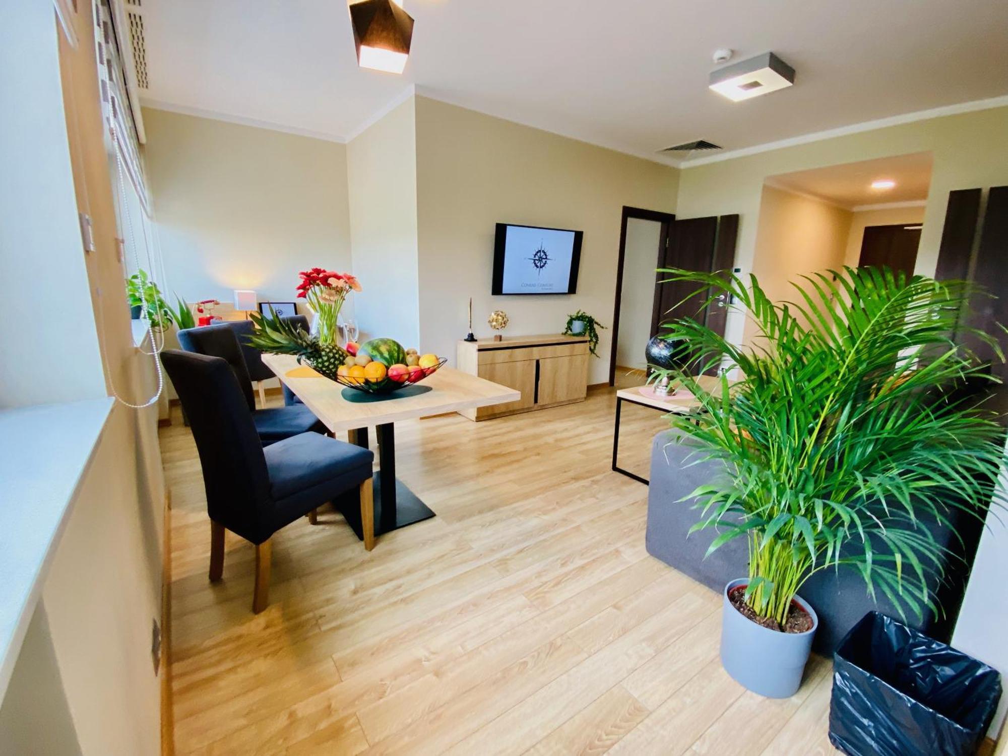 Hotel Conrad Comfort Краков Экстерьер фото